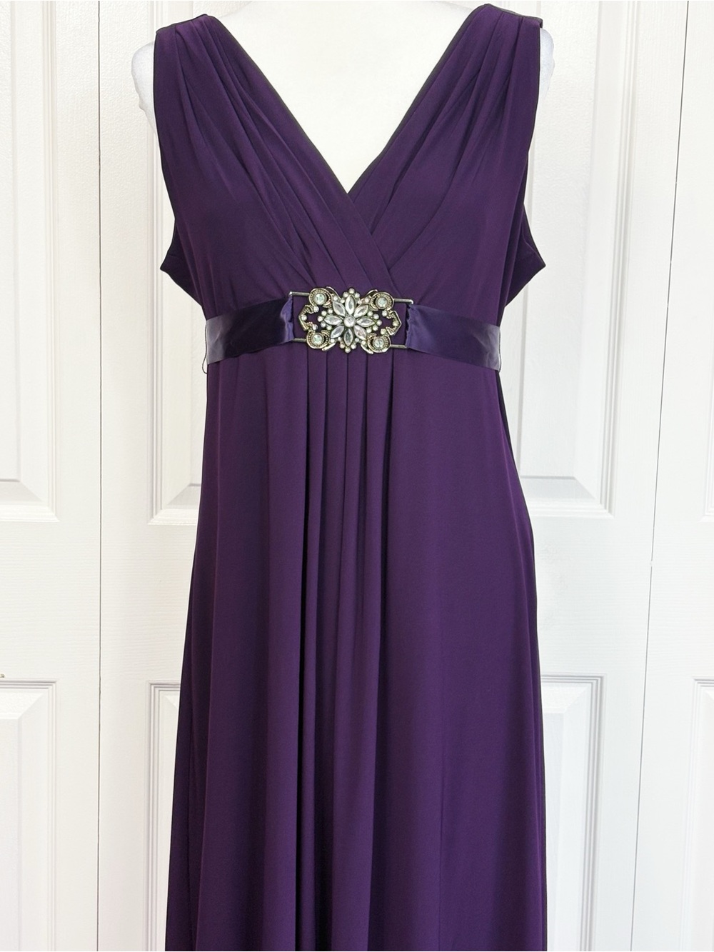 Scarlett Nite Purple Sleeveless V-Neck Embellished Empire Waist Dress 16